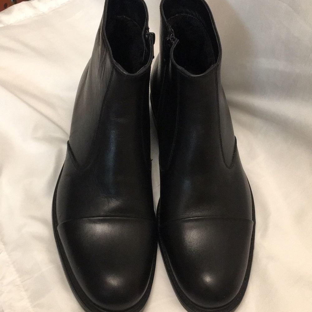 DARKWOOD Men’s Black Leather Ankle Boots Sz 42 Zip Fur Lining NWOT